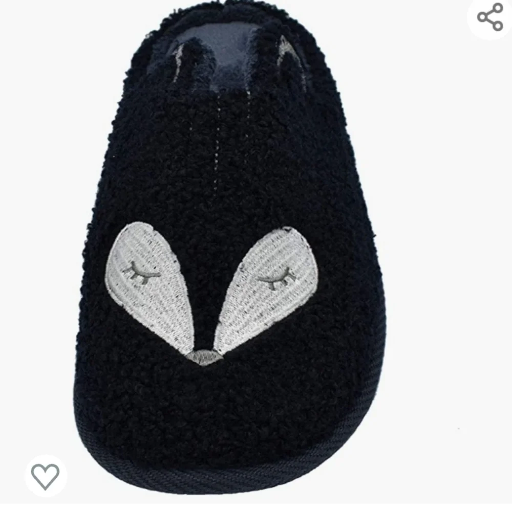 Fuzzy Fox Embroidered Memory Foan Slippers Size Small 4.5